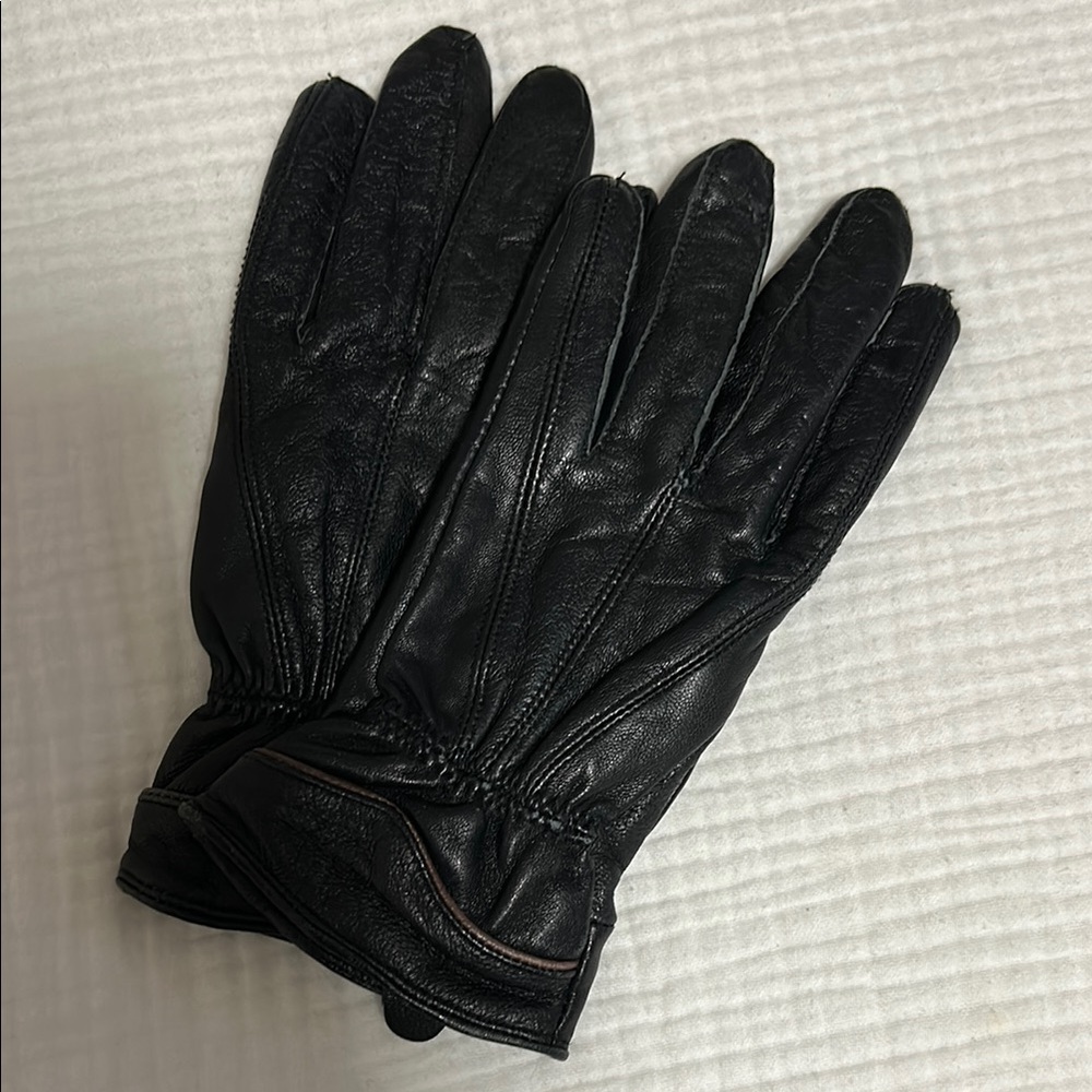 Danier leather gloves
